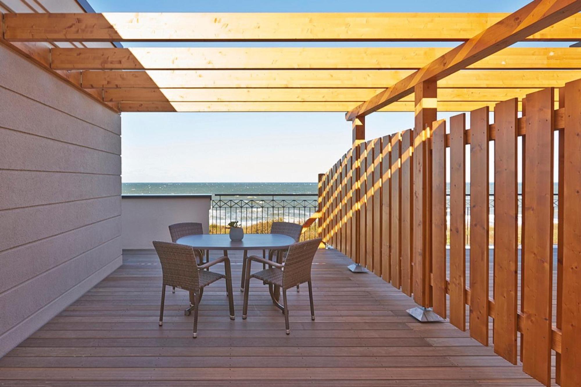 Aparthotel Waterkant Suites - Fewos Am Meer Mit Spa Бёргеренде-Ретвиш Экстерьер фото